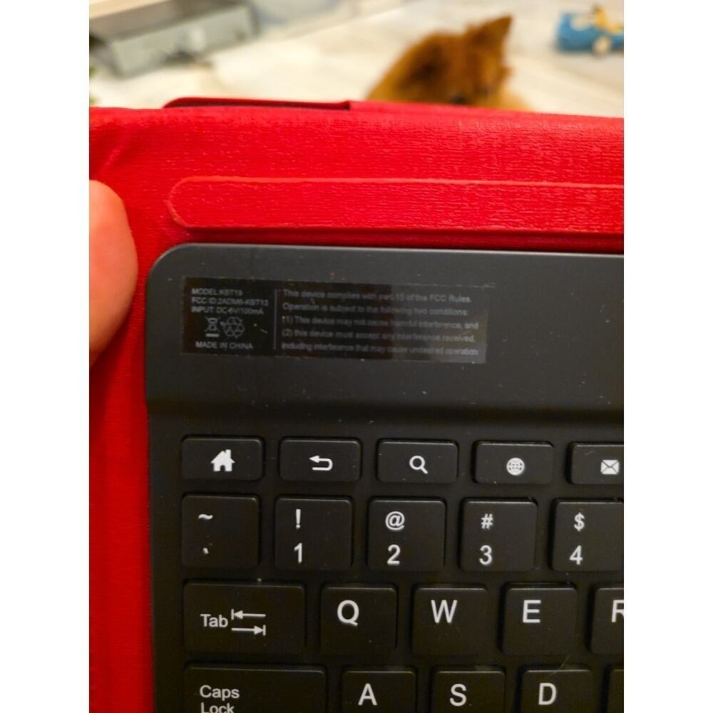 Bluetooth Tablet Keyboard Folio Case Red Model KBT13 Wireless QWERTY Slim F1 - Picture 7 of 16